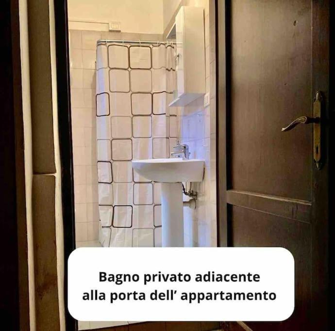 Apartmán Low-Cost Teatro Romano Verona Exteriér fotografie