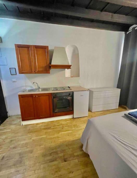 Apartmán Low-Cost Teatro Romano Verona Exteriér fotografie